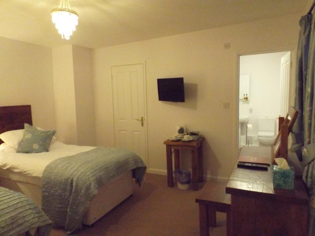 Old Riverview Guest House Earith Δωμάτιο φωτογραφία