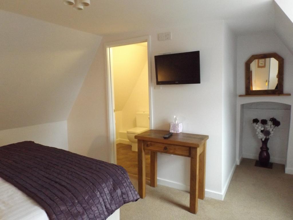 Old Riverview Guest House Earith Δωμάτιο φωτογραφία